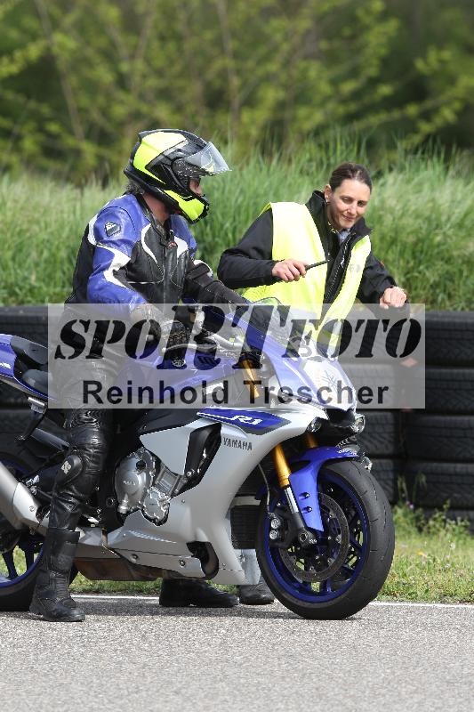 Archiv-2025/10 23.04.2025 Cornu Master School ADR/gruen-vert/37